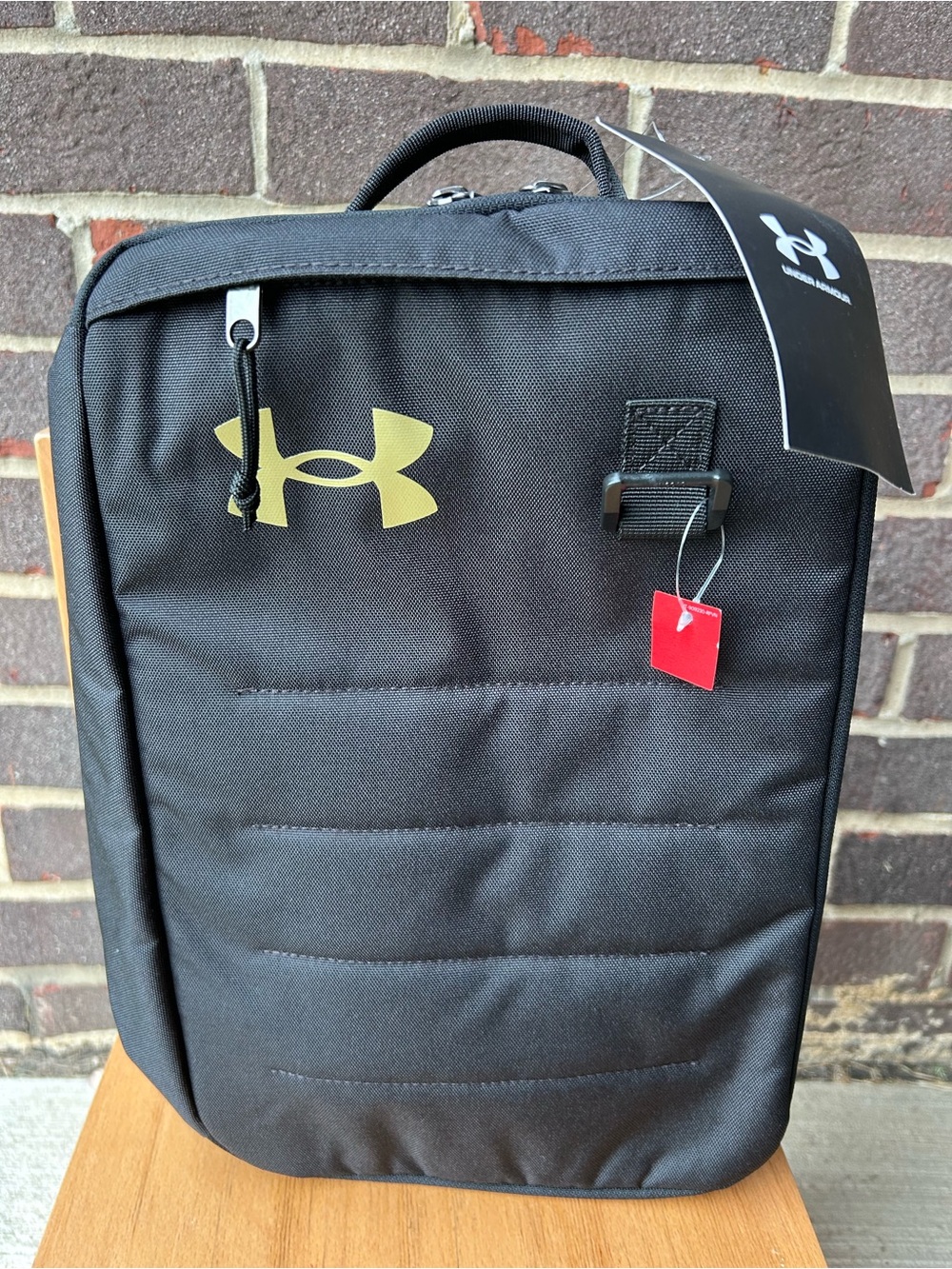 Under Armour UA Storm 14L Shoe Bag Black/Gold Water-Resistant Front Zip